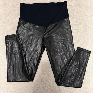 Gap Fit Maternity Pants Womens Small Black Faux Leather Pull On Stretch
